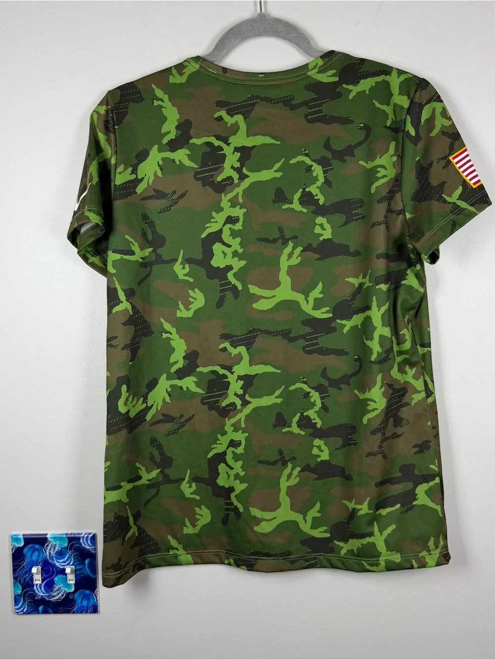 Nike Dri-Fit Air Force AF Academy Camo T-Shirt Women’s Medium USA Flag Athletic